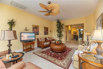 9224 Campanile Cir in Naples, FL - Building Photo - Building Photo