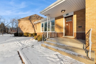 645 Justina St in Hinsdale, IL - Building Photo - Building Photo