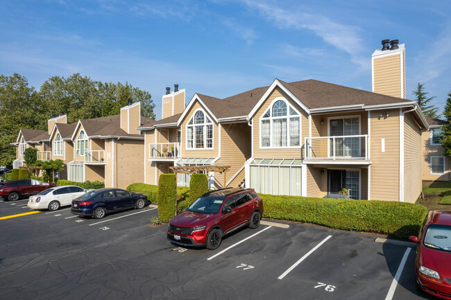 Spruce Heights Condos in Lynnwood, WA - Building Photo - Primary Photo