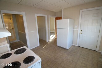 1058 Forest Ave in Portland, ME - Building Photo - Building Photo
