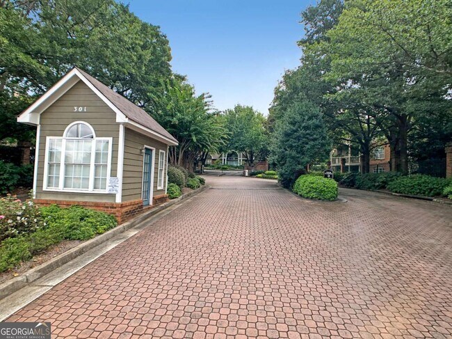 807 McGill Park Ave NE in Atlanta, GA - Building Photo - Building Photo