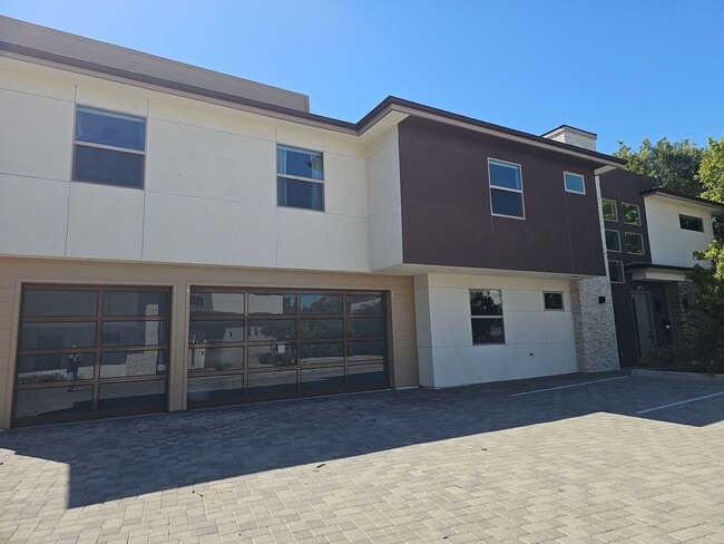 169 Carpenter St in San Luis Obispo, CA - Building Photo - Building Photo