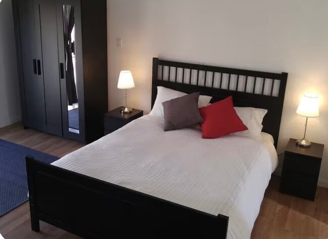 11917 Orizaba Ave, Unit Garden Bungalow