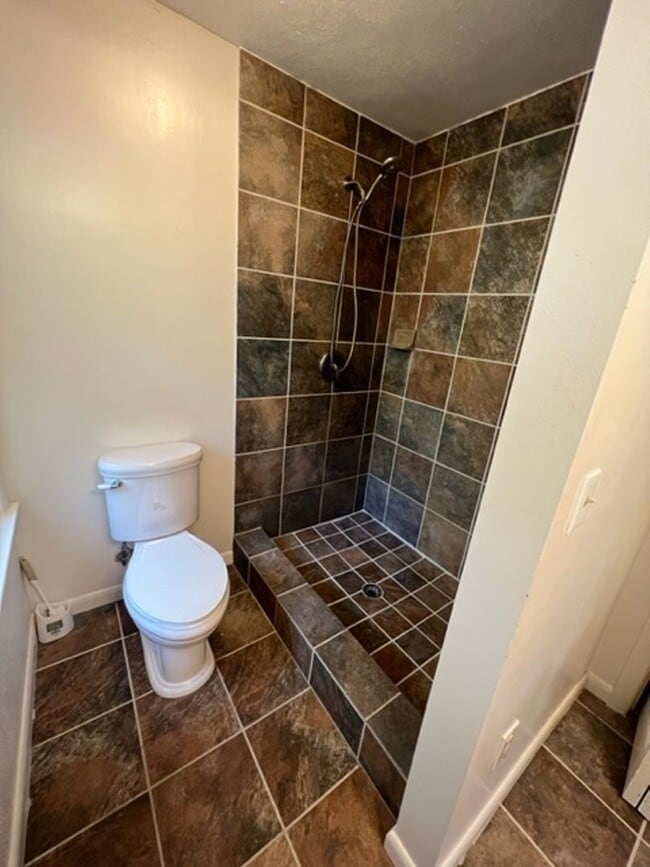 245 Hilltop Rd in Athens, GA - Building Photo - Building Photo