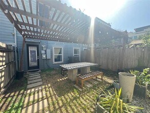 1813 S Ervay St in Dallas, TX - Building Photo - Building Photo