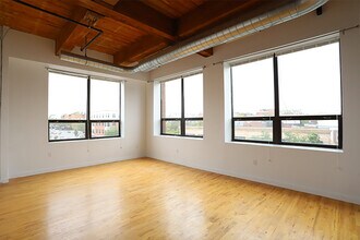 76 Lafayette St, Unit 3 in Salem, MA - Building Photo - Building Photo