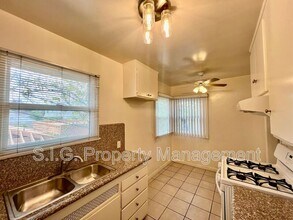 627 1/2 W Glenoaks Blvd in Glendale, CA - Building Photo - Building Photo