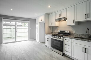 Orangefair Village in Fullerton, CA - Building Photo