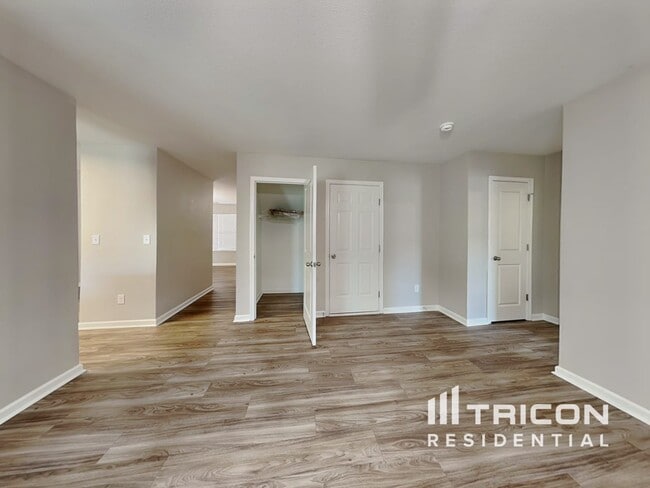 2831 Village Center Dr in Dallas, NC - Building Photo - Building Photo