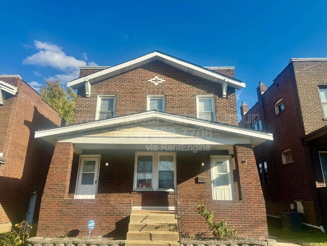 property at 2718 Hampton Ave