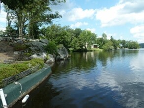 600 Warwick Turnpike in West Milford, NJ - Building Photo - Building Photo