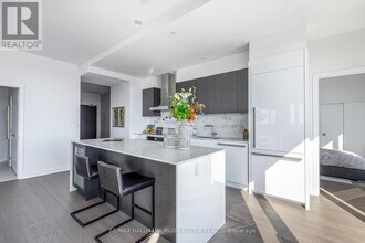 20-2320 Daly Ave in Ottawa, ON - Building Photo - Building Photo