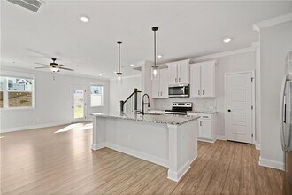 4637 Cypress Landing Wy in Gainesville, GA - Building Photo - Building Photo