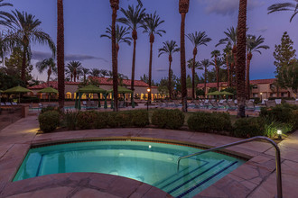 The Regent Palm Desert Apartment Homes in Palm Desert, CA - Foto de edificio - Building Photo