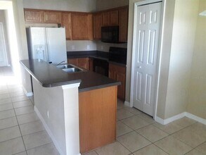 5401 Caramella Dr in Orlando, FL - Foto de edificio - Building Photo