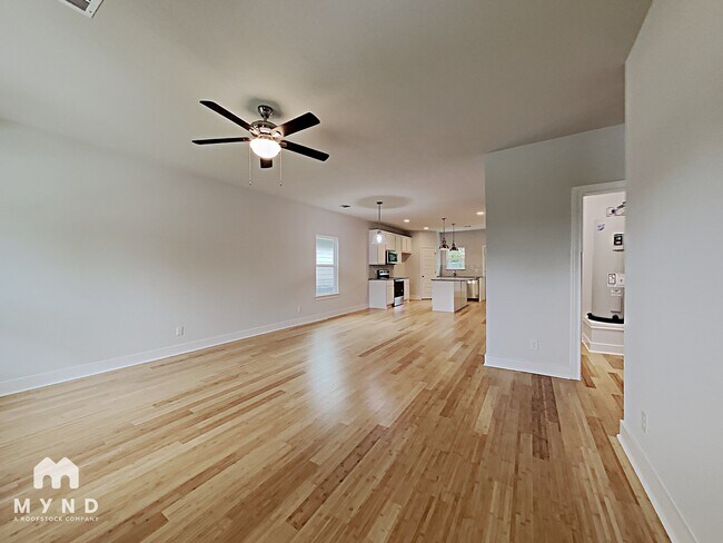 423 Channing Ave in San Antonio, TX - Building Photo - Building Photo