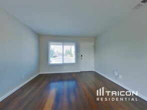 10072 Zodiac Ct in Sacramento, CA - Building Photo - Building Photo