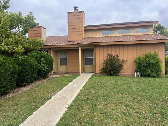 1473 E Millard Way in Dinuba, CA - Building Photo - Building Photo