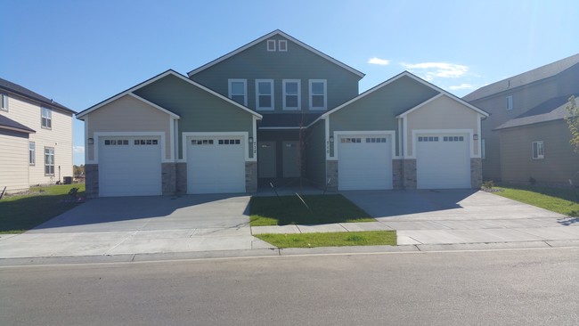 Beacon Ranch at Pheasant Crossing in Williston, ND - Building Photo - Building Photo