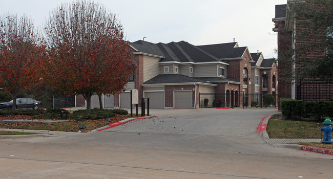 Bristol Apartments Phase II in Houston, TX - Building Photo - Building Photo