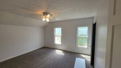 537 Allyn St in Akron, OH - Building Photo - Building Photo