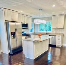 2930 Dundee Rd in Northbrook, IL - Building Photo - Building Photo