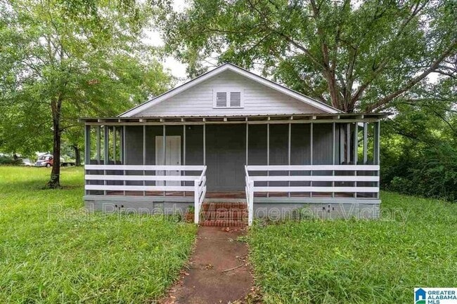 property at 412 E 5th St