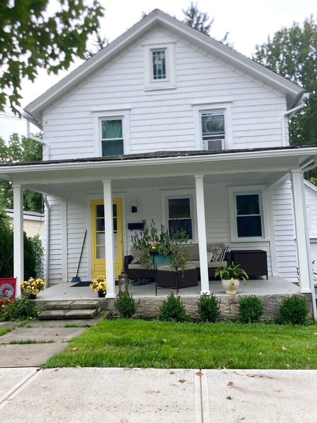 51 W Elizabeth St Rentals in Skaneateles, NY