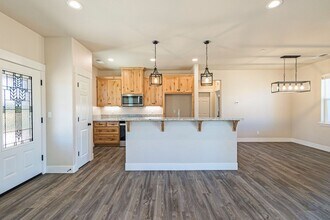 5979 Kibler Rd in Paradise, CA - Building Photo - Building Photo