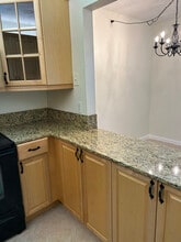 5927 La Pinata Blvd in Greenacres, FL - Foto de edificio - Building Photo