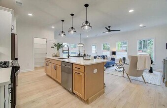 121 Priestwood Ln in Acworth, GA - Building Photo - Building Photo