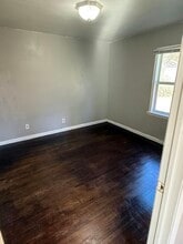 810 S Terrace Dr in Wichita, KS - Building Photo - Building Photo