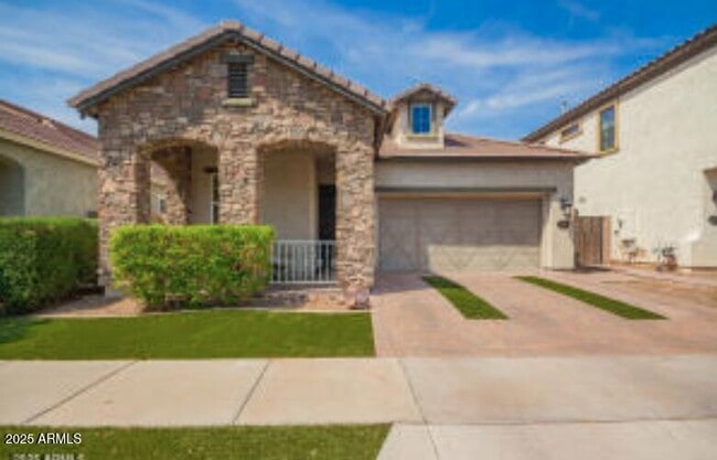 10452 E Natal Ave