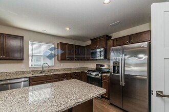 8621 Kenridge Ln in Fuquay Varina, NC - Building Photo - Building Photo