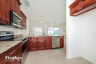 535 Cardinal Dr in Poinciana, FL - Building Photo - Building Photo