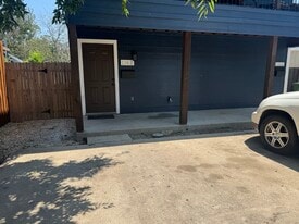 116 McKinley St in Garland, TX - Building Photo
