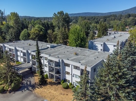 501 Sixth St in Nanaimo, BC - Building Photo