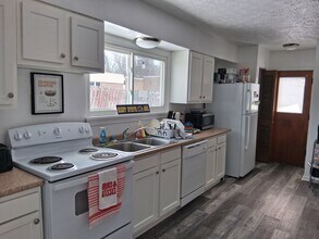 1 Joyanne Ct in Kent, OH - Building Photo - Building Photo