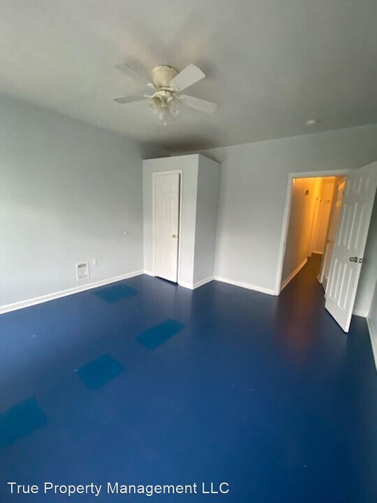 2611 W Fairmount Ave Photo