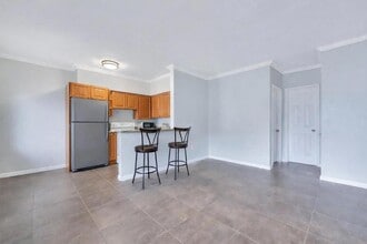 521 NE 82nd Terrace, Unit 9 in Miami, FL - Building Photo - Building Photo