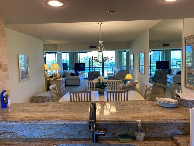 401 S Seas Dr in Jupiter, FL - Building Photo - Building Photo
