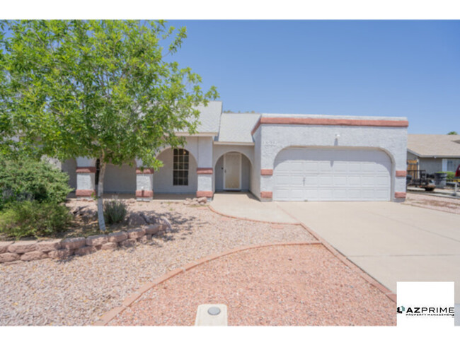property at 1302 W Marlboro Dr