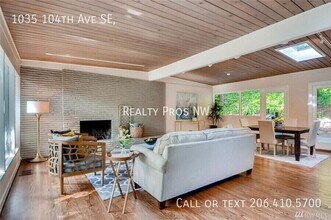 1035 104th Ave SE in Bellevue, WA - Building Photo - Building Photo