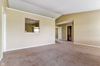 2736 Woodfield Blvd in Franklin, IN - Building Photo - Building Photo