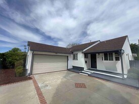 5816 Norwich Ave in Los Angeles, CA - Building Photo