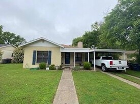 3904 Carolyn Rd in Fort Worth, TX - Building Photo