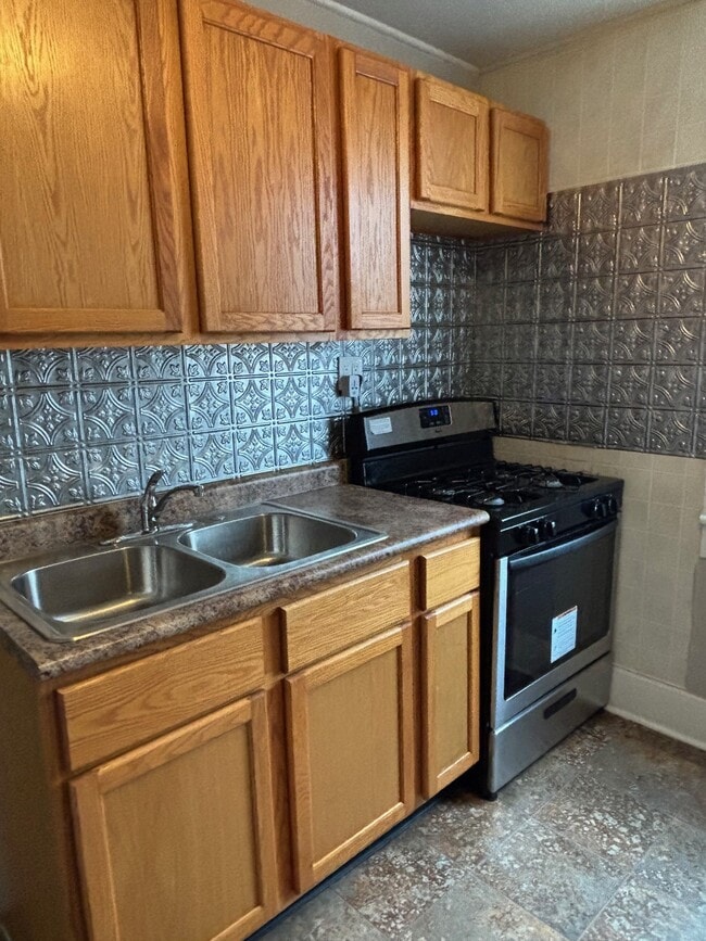 201 W Bradley Ave, Unit #2