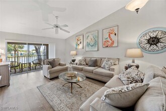 822 Gulf Pavillion Dr in Naples, FL - Building Photo - Building Photo