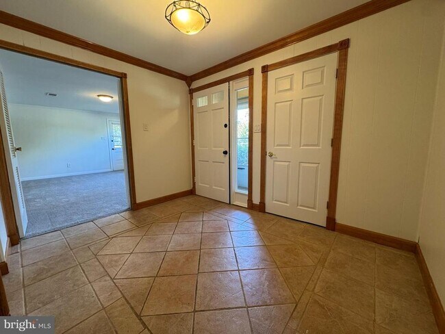 4611 Eaton Pl in Alexandria, VA - Building Photo - Building Photo
