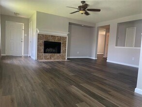 6503 Swainson Trail in Arlington, TX - Foto de edificio - Building Photo